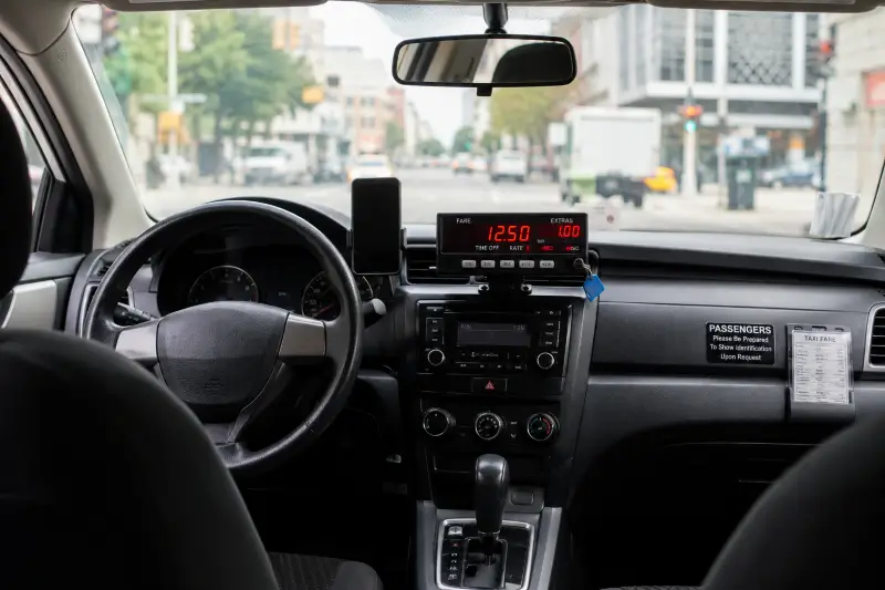 Tximetar u taxi vozilu